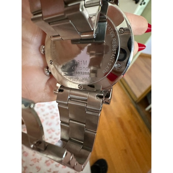 Gucci Diamond Watch YA101324 54 Diamond 101M Chrono - Picture 6 of 6